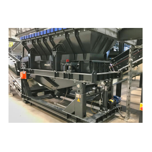 Self-regulating material feeder for recycling lines