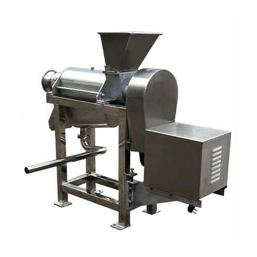 Spiral fruit juicer for apples and oranges