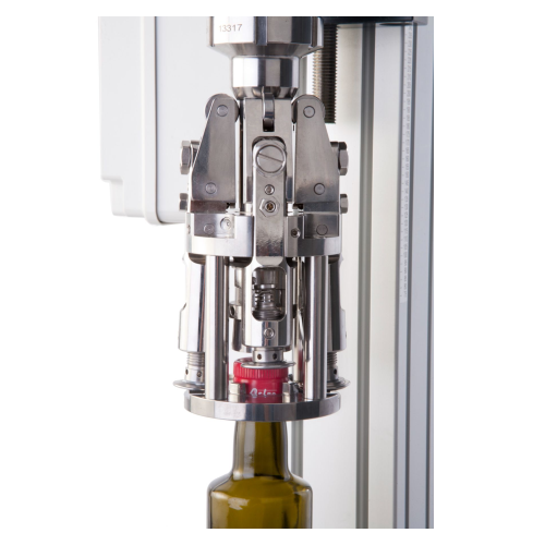 Semi-automatic capping solutions for small to medium production
