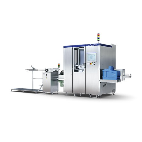 Straw applicator for tetra pak packages