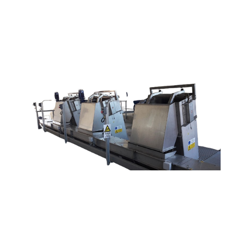 Sub-vertical mechanical bar screens for wastewater treatment