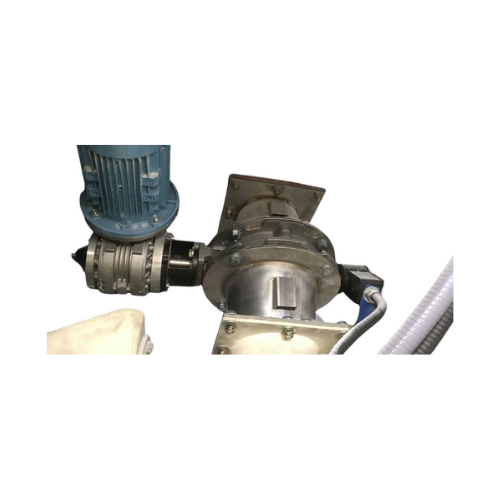 Lump breaking feeder valve for bulk material processing
