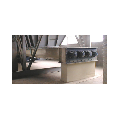 Live bin bottom for difficult material discharge