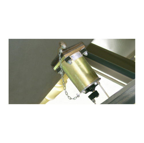 Single impact pneumatic hammers for flow aids