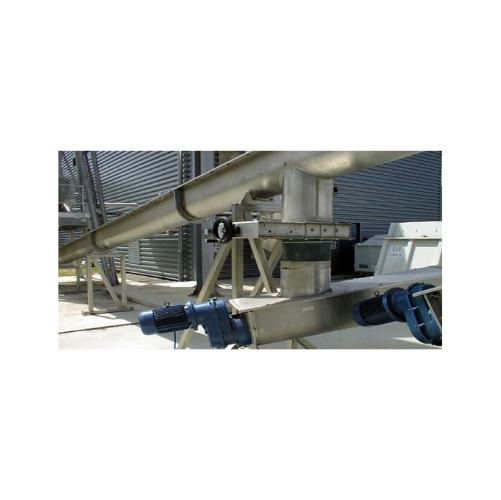 Overflow spillway filter for wastewater treatment