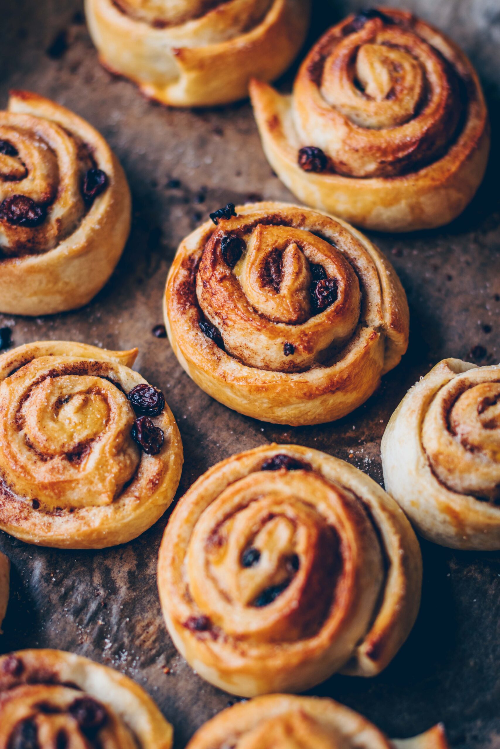 Raisin rolls