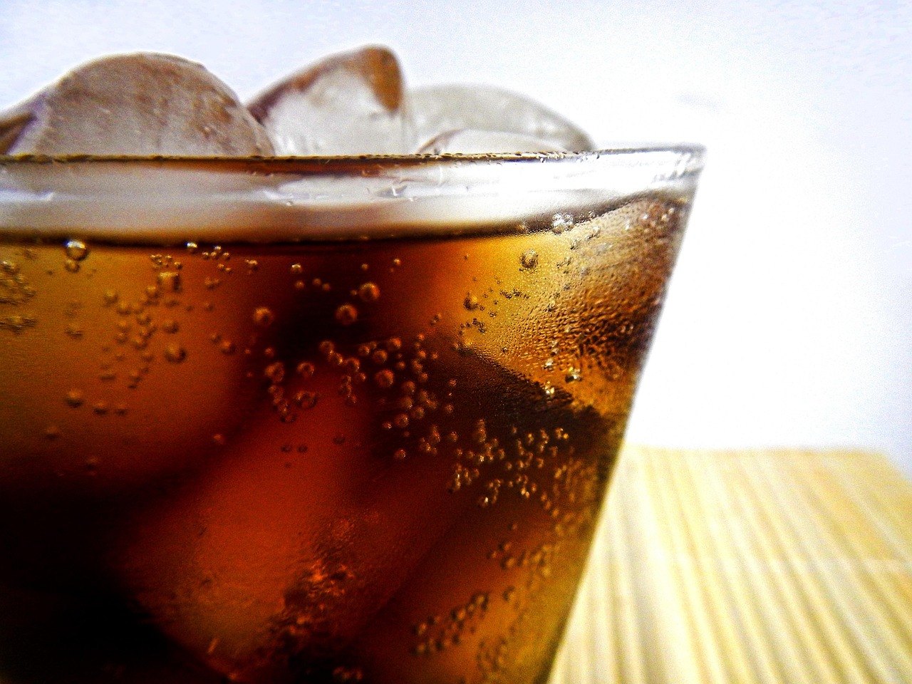 refreshment, cola, beverage, soda, coca cola, drink, bar, refreshing, bottle, cold, ice, tail