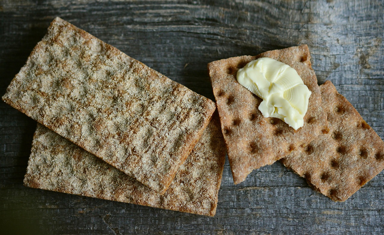 crispbread, loaf, crispy, food, cracks, baked goods, sweden, bread slices, whole wheat, butter, nourishment, healthy, meal, crispbread, crispbread, crispbread, crispbread, crispbread