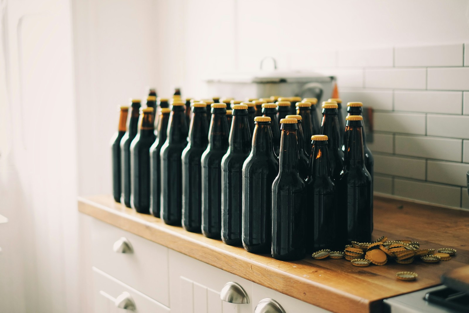 Automated packaging line for bottling industry