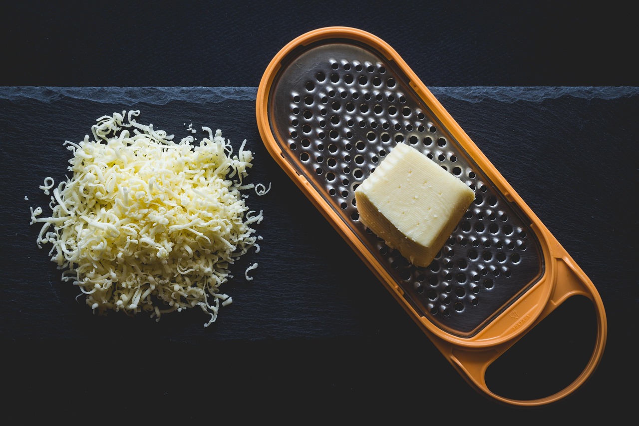 Cheese shreds