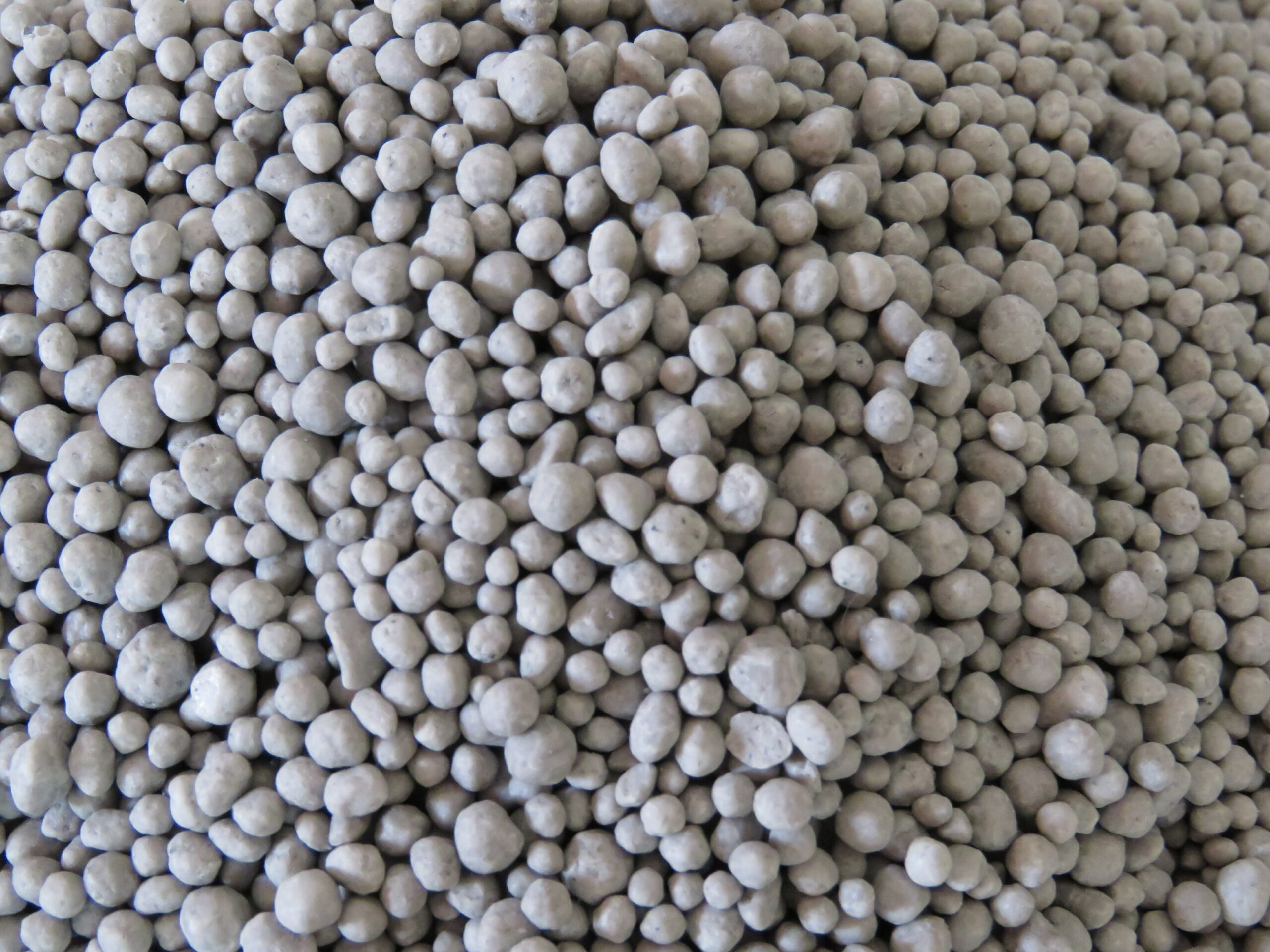 Ammonium nitrate fertilizer