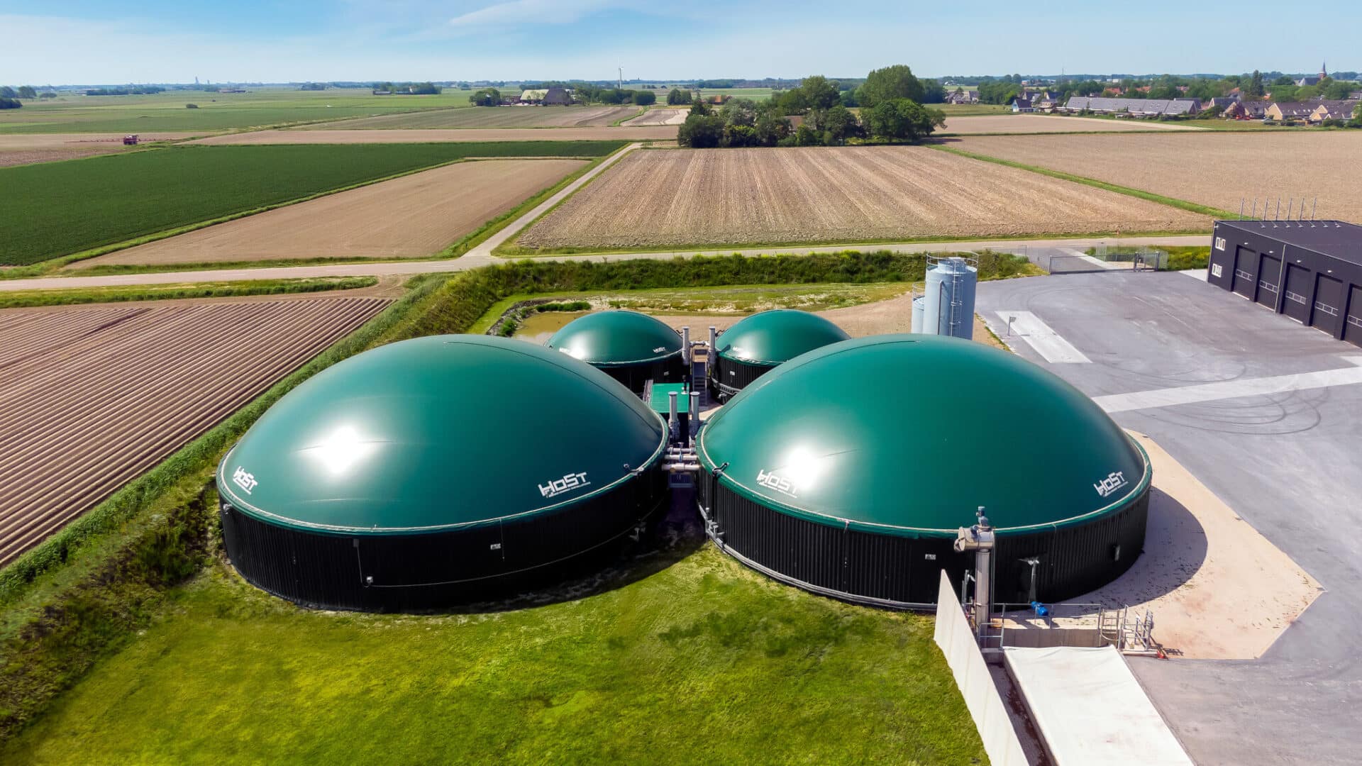 Centrifugal separator for food processing