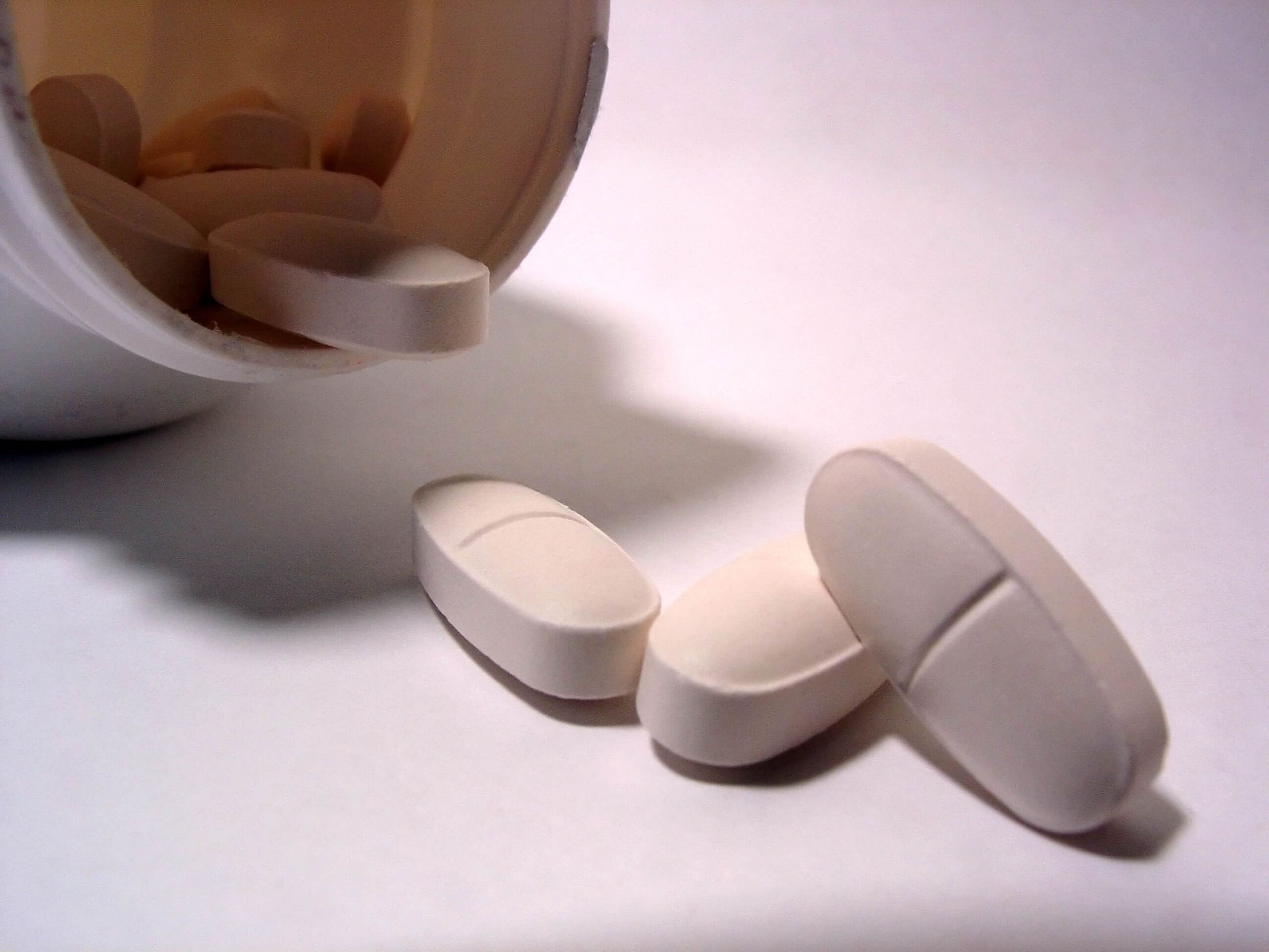 H-track ink printing solution for tablets and capsules