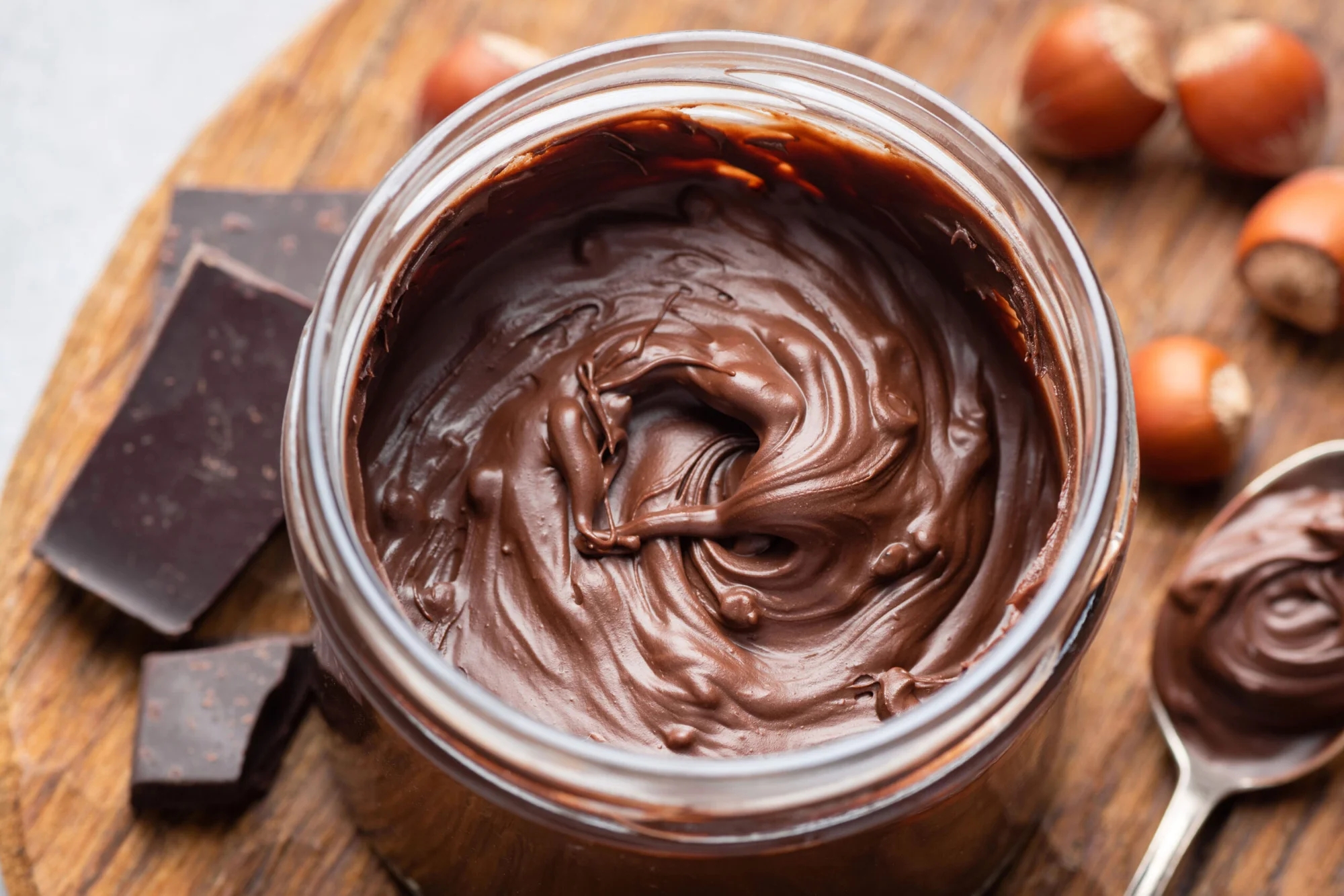 Chocolate spreads