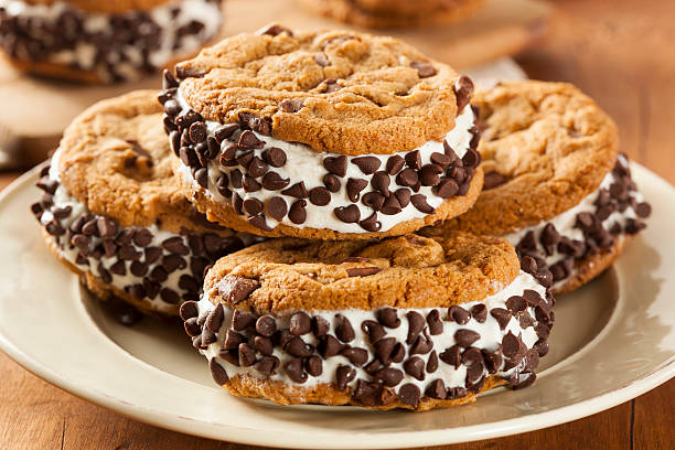 Sandwich cookies