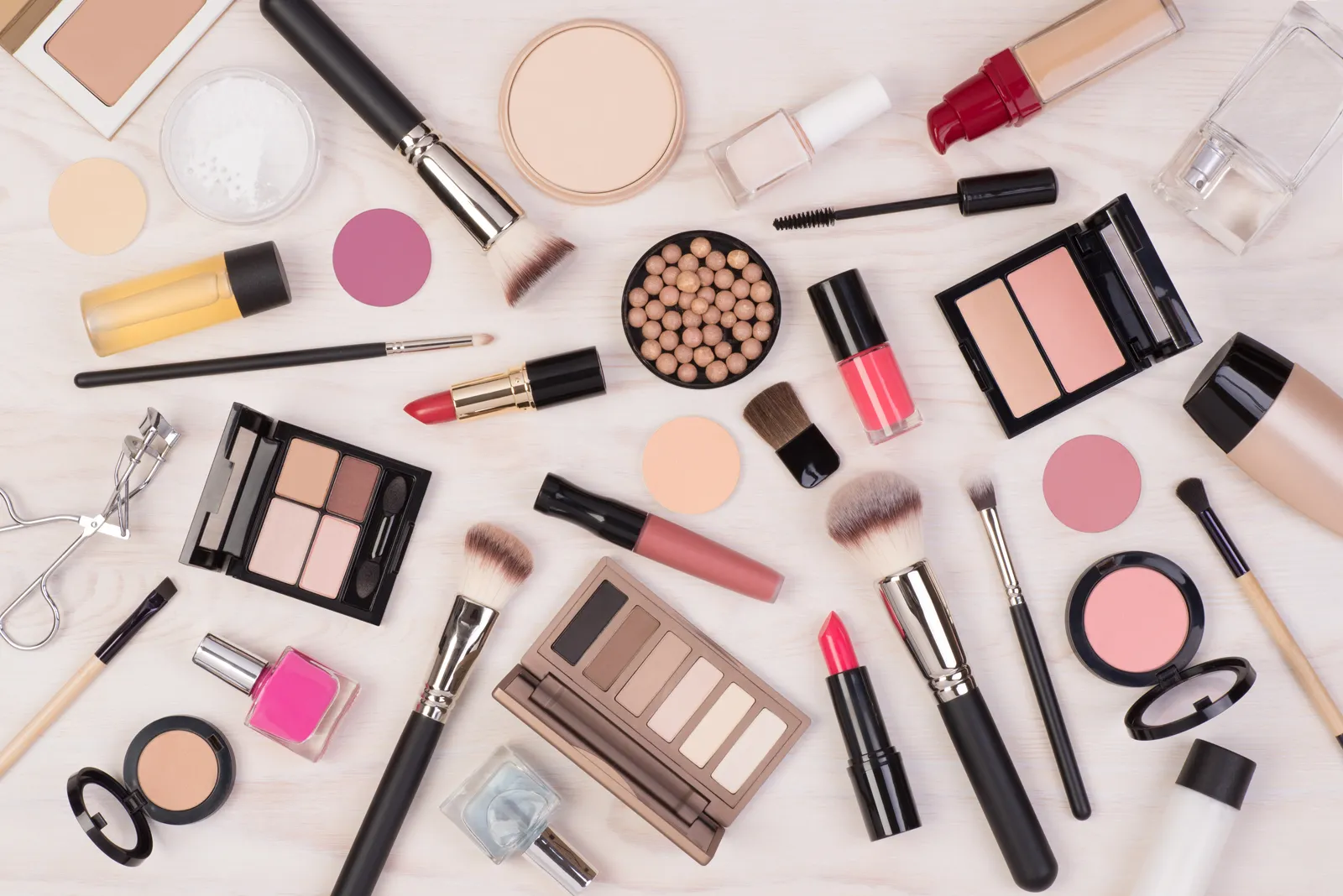 Lipstick production laboratory system