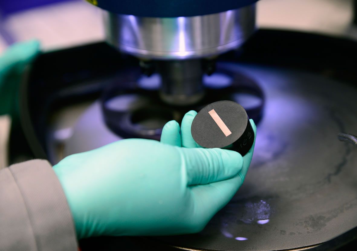 Premium cut-off wheels for metallographic sample preparation