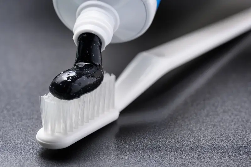 Whitening toothpaste
