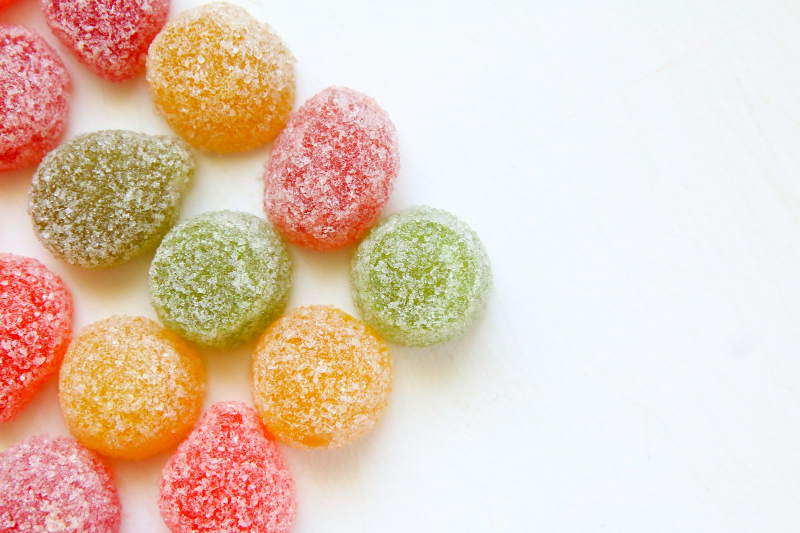 Fully-automatic non-starch production line for gummies