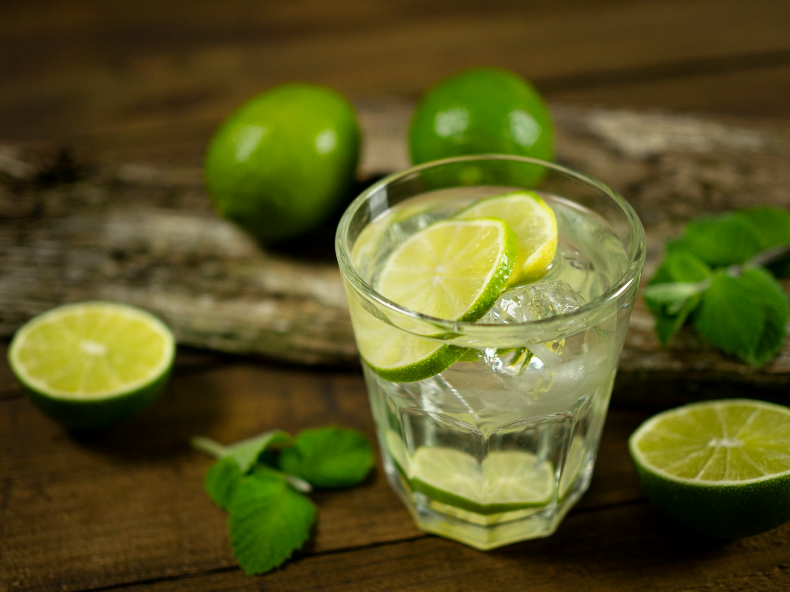 Hydrated lime